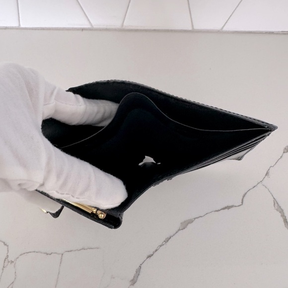 EUC YSL LEATHER & GOLD KISSLOCK WALLET 4”x 5” - Picture 7 of 7